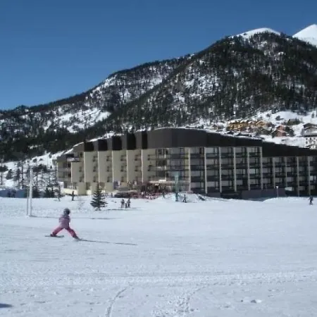 Apartment Montgenevre: Cosy 4 Pers, Sur Les Pistes, Animaux Ok - Fr-1-445-77